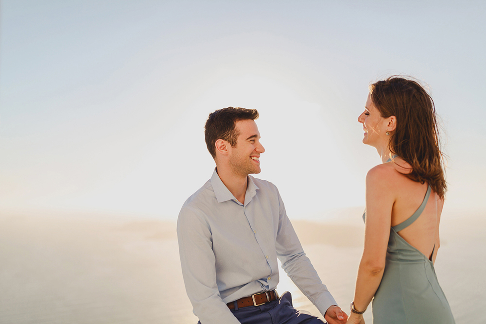 Couple photoshoot in Santorini Imerovigli