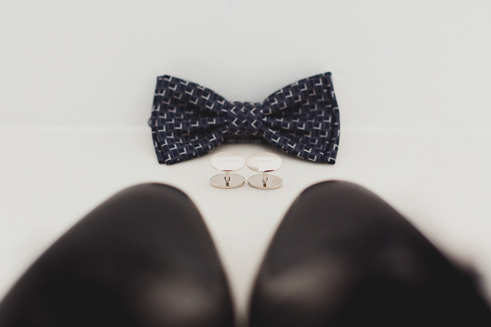 Santorini Wedding Grooms details/shose