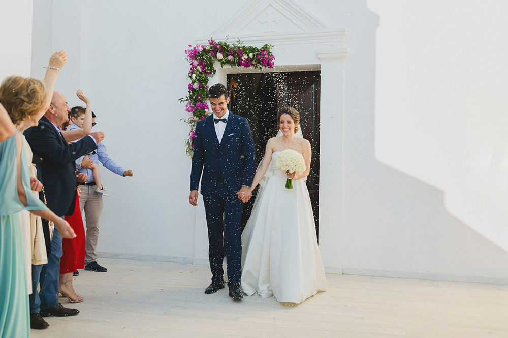 santorini wedding rice throwing
