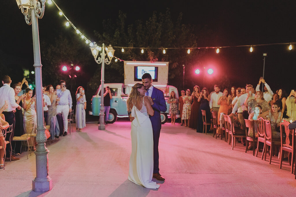 Mani, Limeni wedding